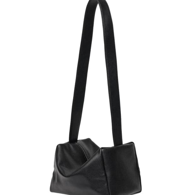 Mardi 메크르디 20ss 벨로 소가죽 숄더백 A1584