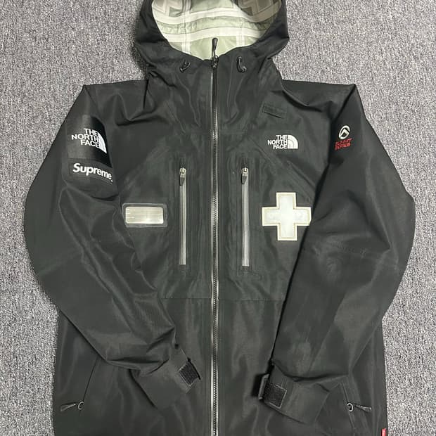 22ss 슈프림 노스페이스 서밋 마운틴 프로