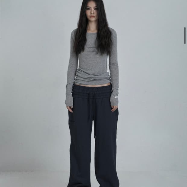  Round long sleeve gray