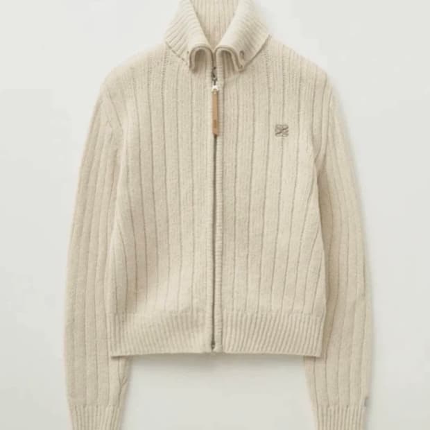 세터 파로 부클 니트집업 크림색