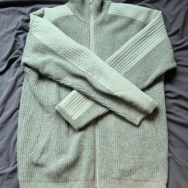 HGBB STUDIO 집업 니트