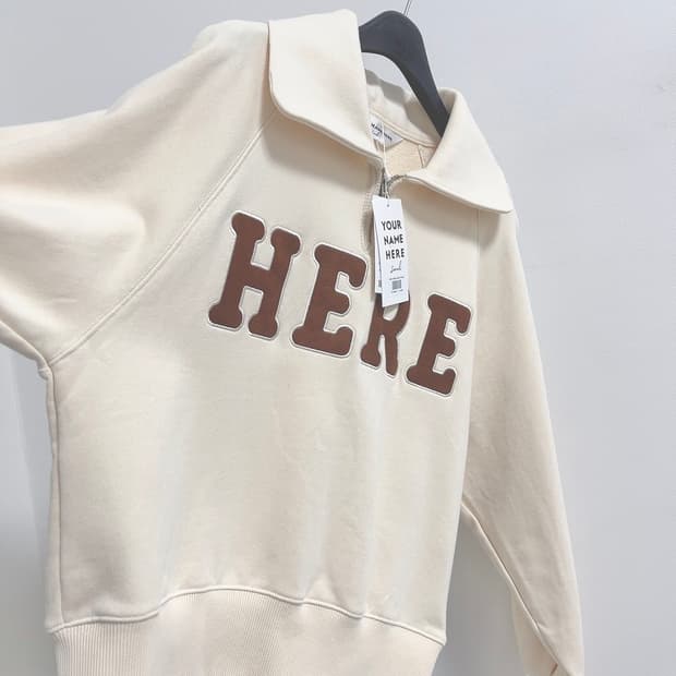 유어네임히얼 하프집업 스웻셔츠
