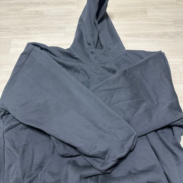 이지 갭 엔지니어드 바이 발렌시아가 도브 후드 블랙