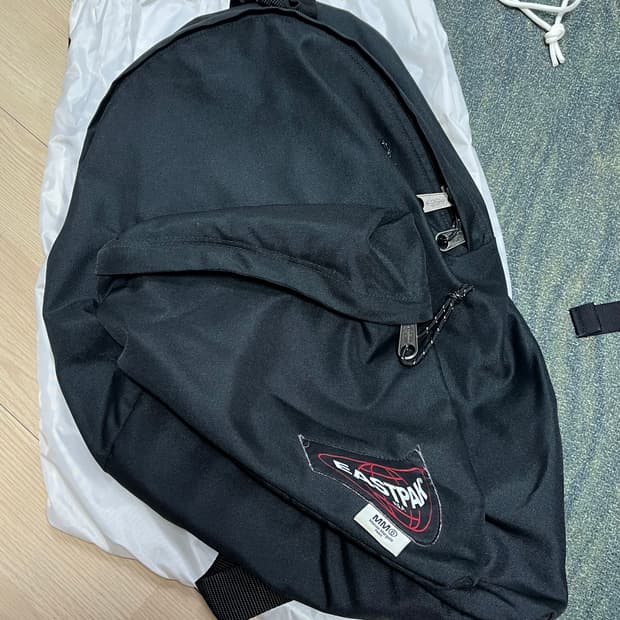 마르지엘라 MM6 이스트팩 블랙 백팩