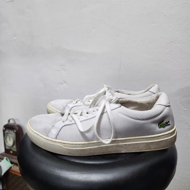 라코스테 흰색 스니커즈