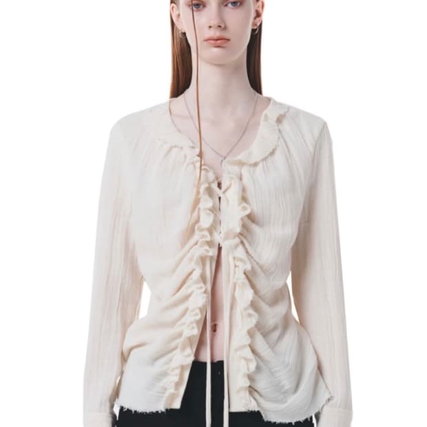 [|E]FRILL SHIRRING BLOUSE / IVORY