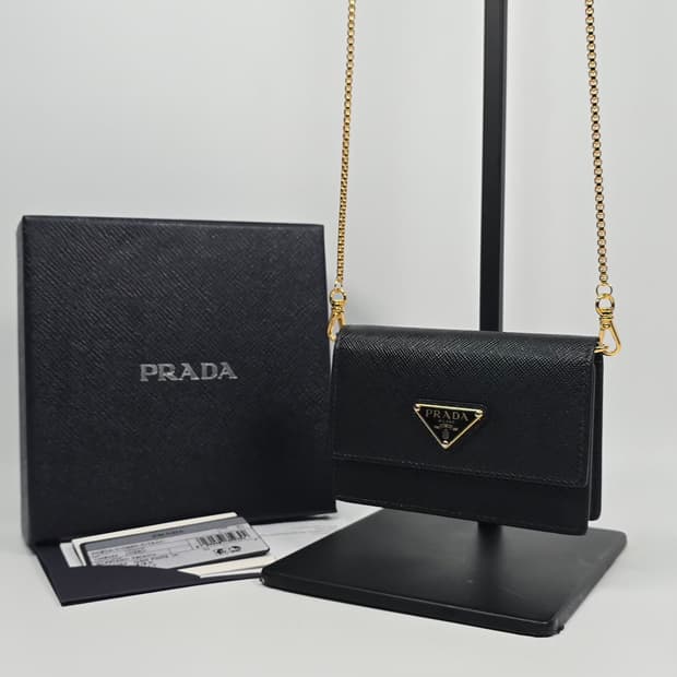 프라다 사피아노 체인 카드지갑