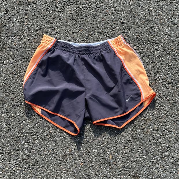 [S] 나이키 여성 차콜 살구 러닝 쇼츠 반바지