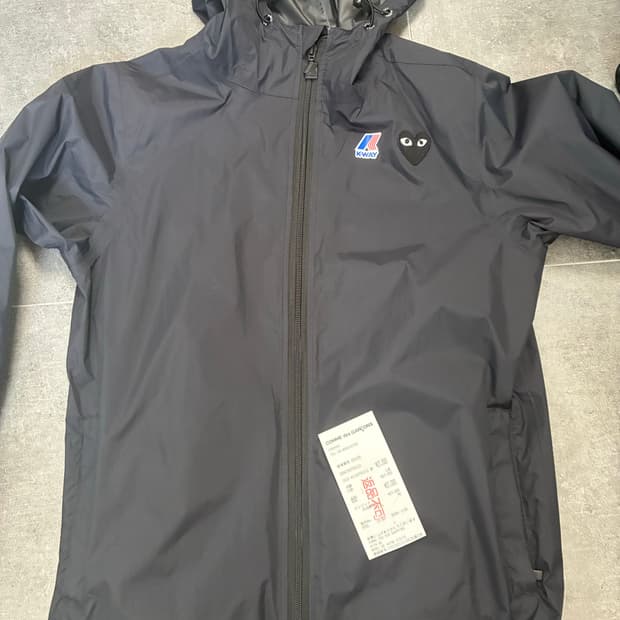 꼼데 까웨 바람막이 