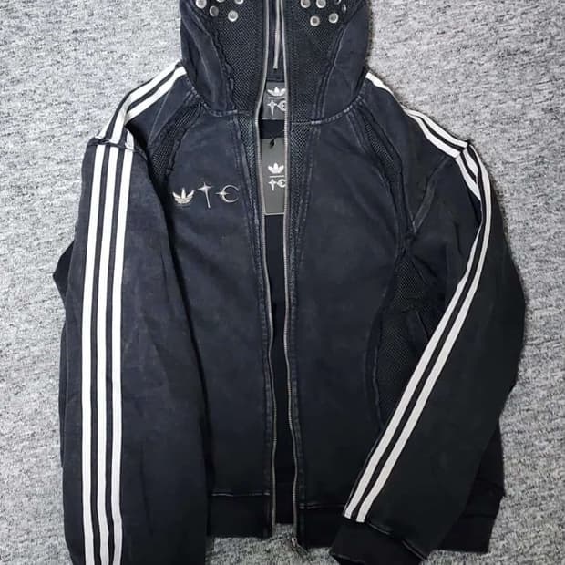 떠그 클럽 아디다스 공장샘플 희귀합니다