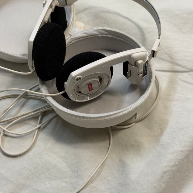 슈프림 코스 포타프로 헤드셋 화이트