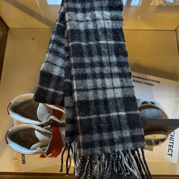 아쿠아스큐텀 캐시미어 머플러 