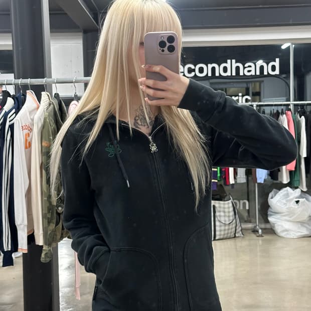 히스테릭 글래머 퍽베어 자수 백프린팅 후드 집업