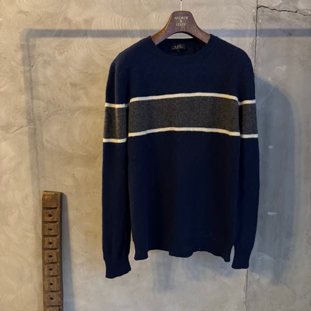 아페쎄 램스울 니트 100