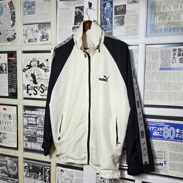 푸마 올드스쿨 블랙 화이트 배색 바람막이 자켓