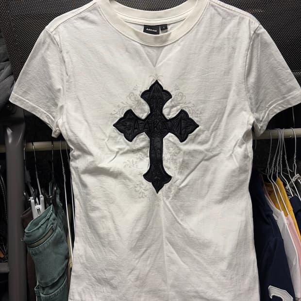 AKM CROS2 Half Top (White)