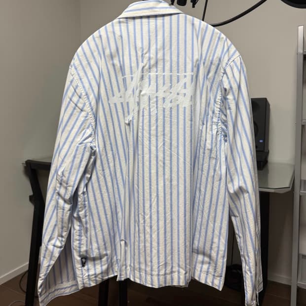 스투시 자켓  팝니다