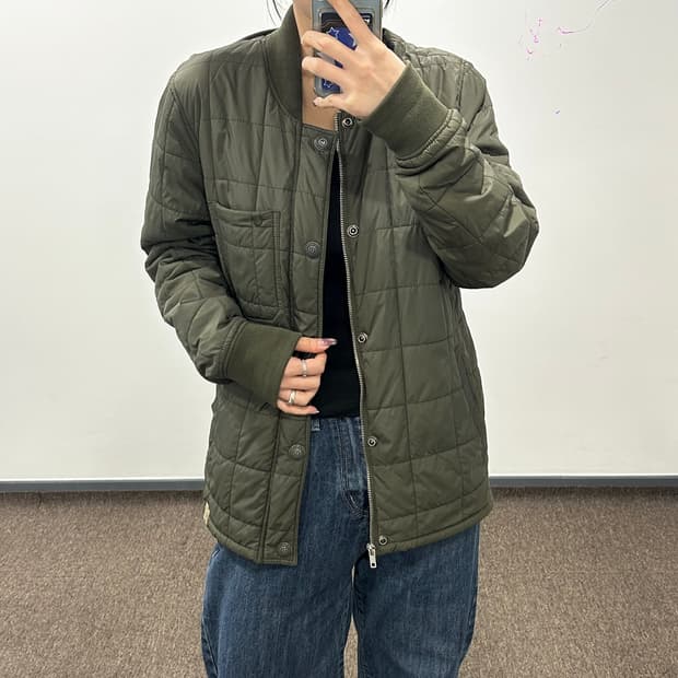 True religion 트루릴리젼 카키 퀼팅 경량패딩 