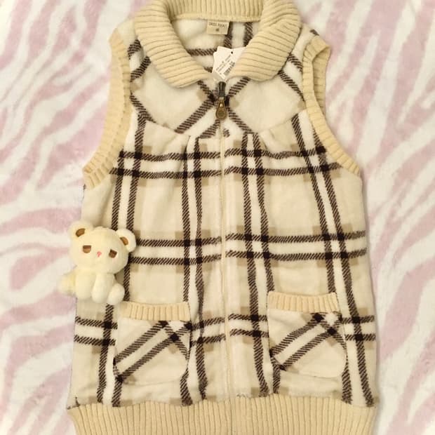 아이보리 체크 포켓 조끼 집업 모리걸 라떼갸루