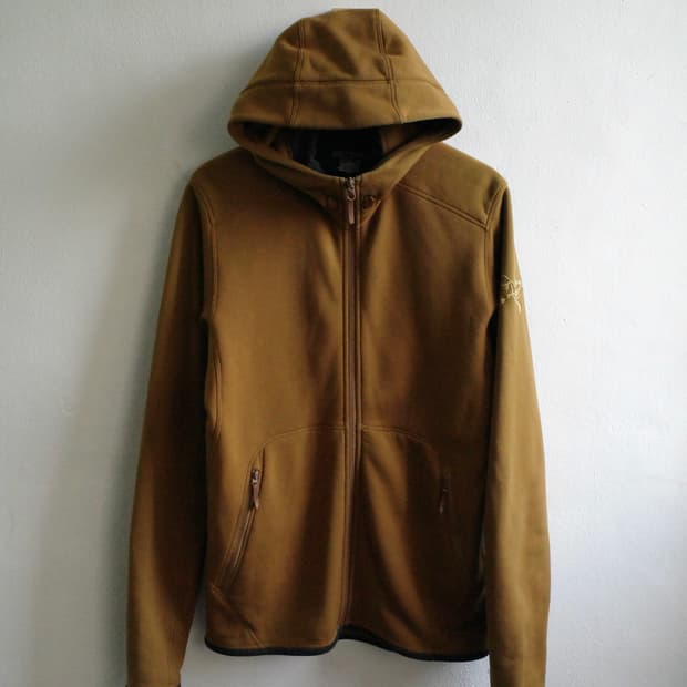 아크테릭스 엡실론 후디집