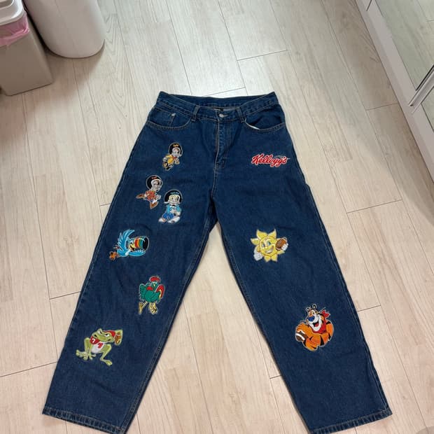 위캔더스 켈로그 자수 바지