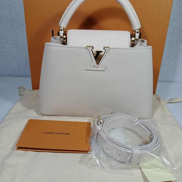 루이비통 카퓌신BB 토트백 쿼르츠 M25087