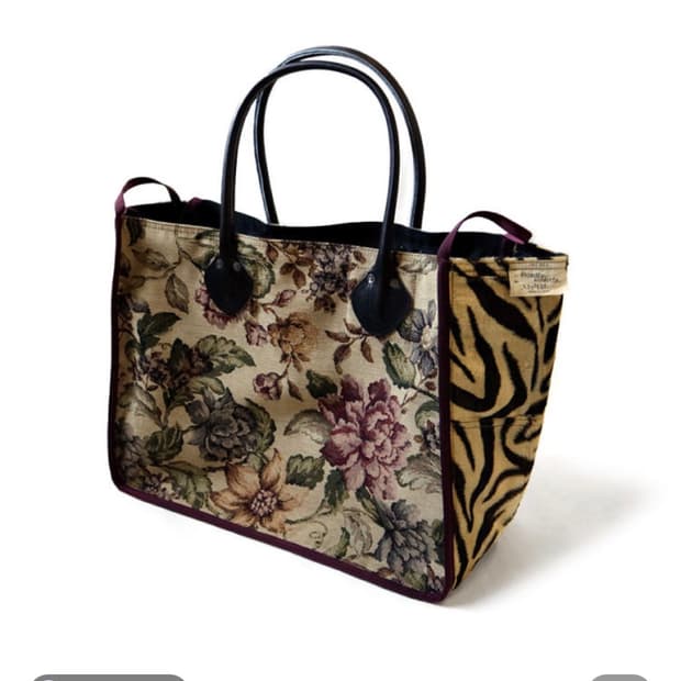 (구매합니다) 캐피탈 고블랑 타이거 밀크백 S