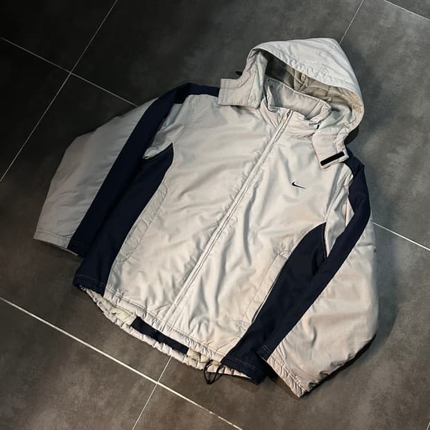 나이키 올드스쿨 백로고 배색 점퍼
