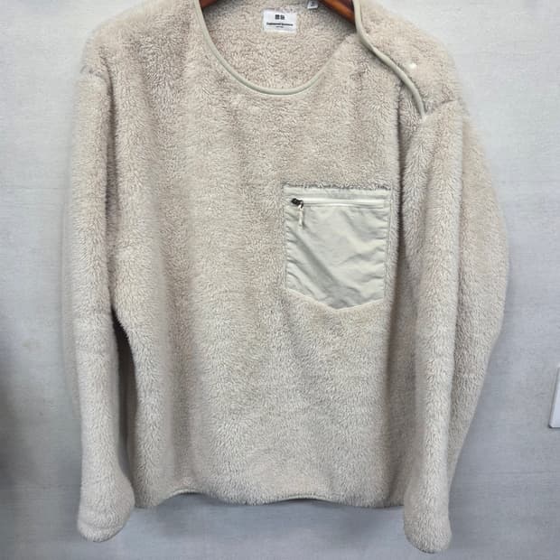 유니클로 엔지니어가먼츠 플리스 맨투맨 xl