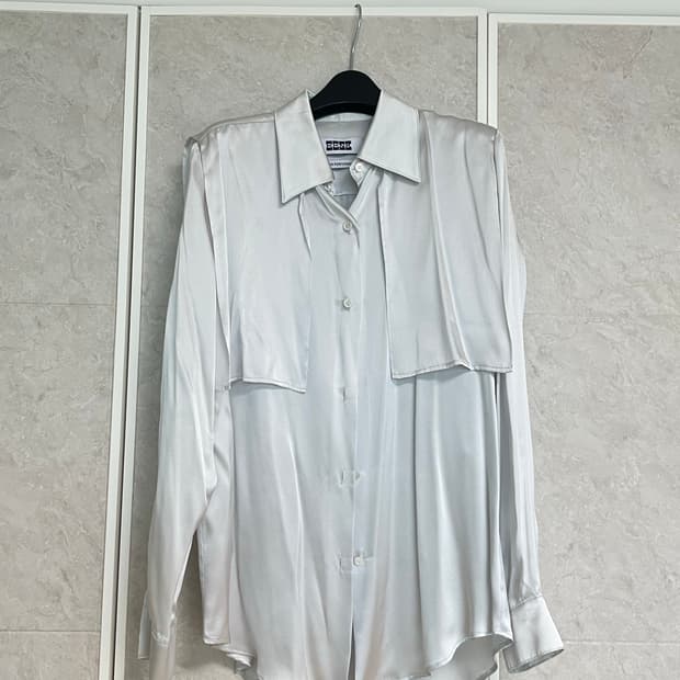 EENK  실크 셔츠 스카이