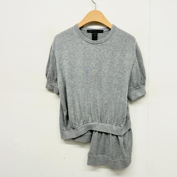 마크제이콥스 그레이 레이어드 반팔 