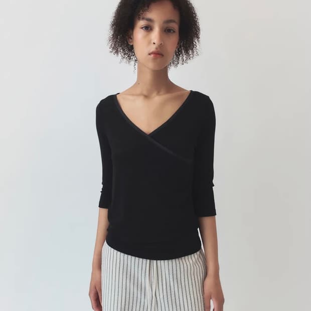 시메트릭퍼센트 V Wrap Half Sleeve Black 
