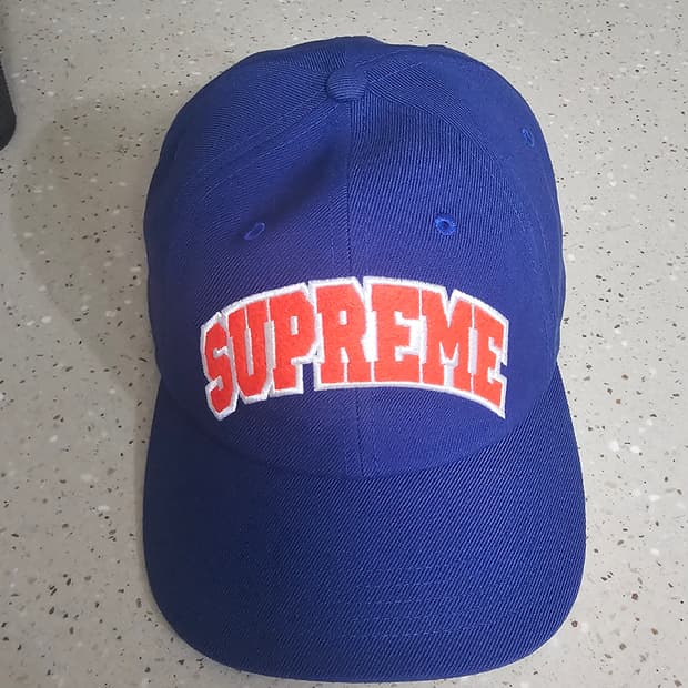 슈프림 펠트 아크 6-패널 네이비 모자 캡