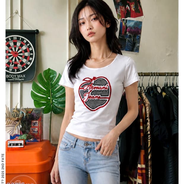 Armani Jeans 3D Spangle Apple Icon T