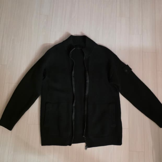 스톤아일랜드 고스트피스 니트집업 판매