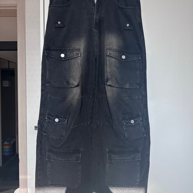 콰스(KUAS) CROWORLD 멀티 포켓 카고 데님