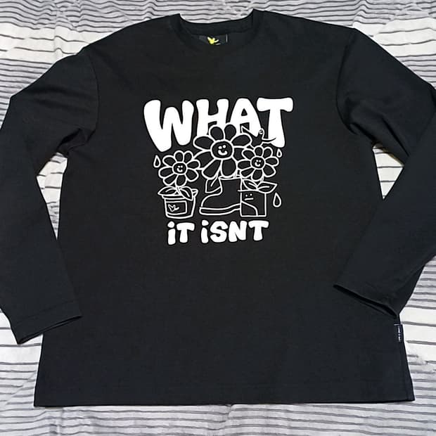 와릿이즌 긴팔 실측100 가슴51 기장66