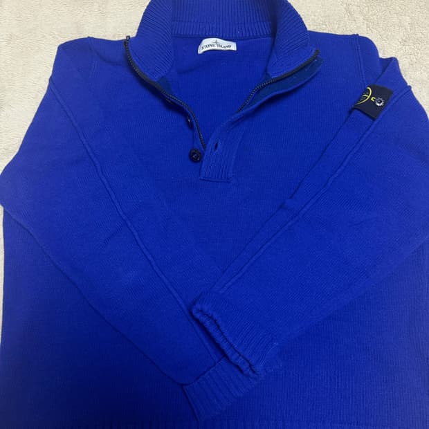 스톤아일랜드 반집업니트 로얄블루