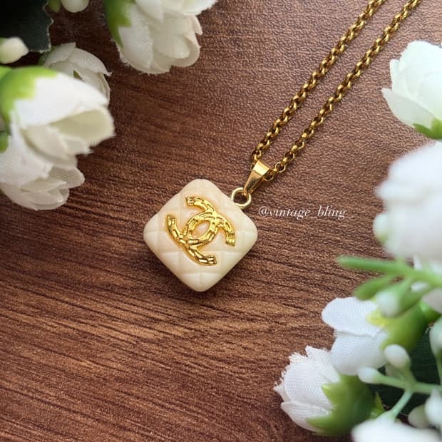 샤넬 통통 퀼팅 목걸이