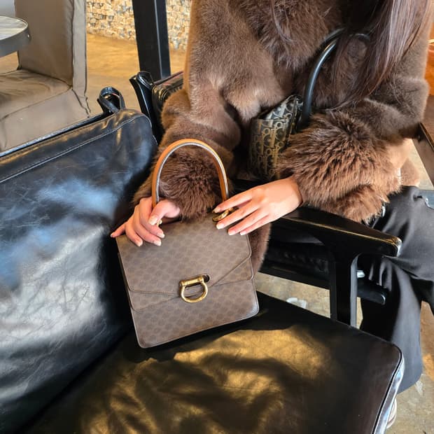 셀린느 마카담 더블플립 토트백