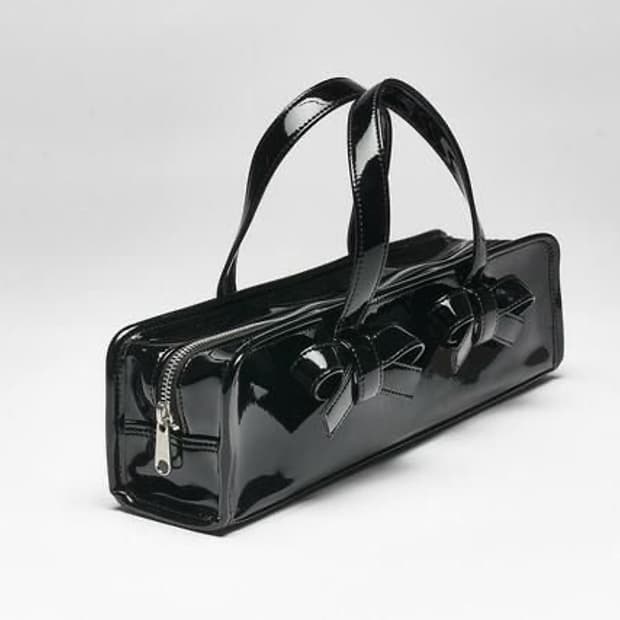 [OS] 꼼데가르송 에나멜 리본백