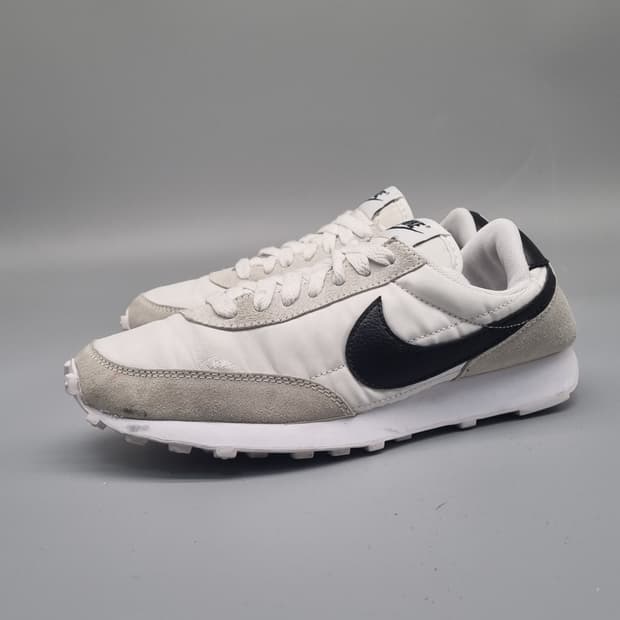 나이키 데이브레이크 써밋화이트 운동화 245