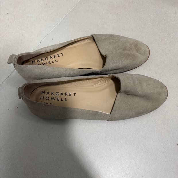 마가렛호웰 스웨이드 플랫슈즈