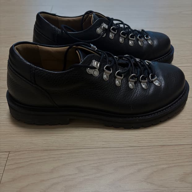 Arket Leather Hiking shoes