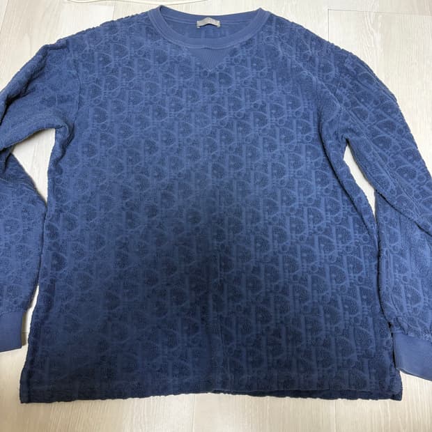 디올 테리 맨투맨 xs