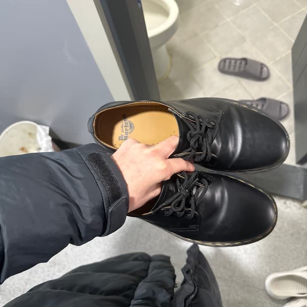 닥터마틴 1461 스무스 블랙