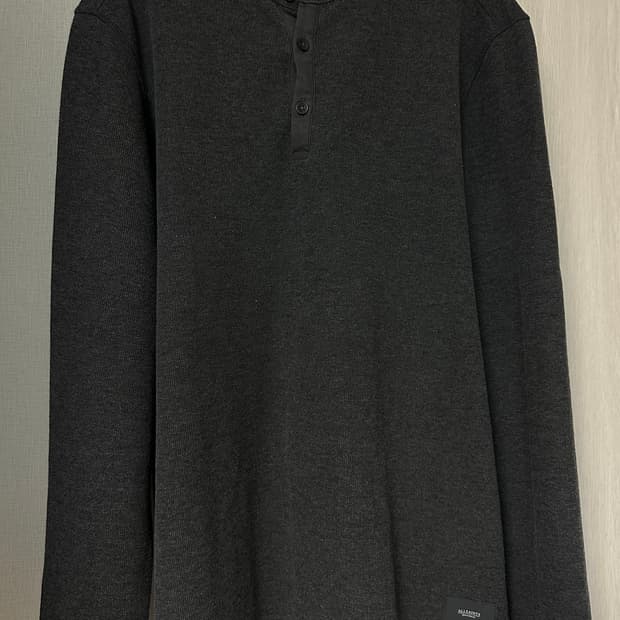 올세인츠 헨리넥 긴팔 티셔츠 판매합니다. 