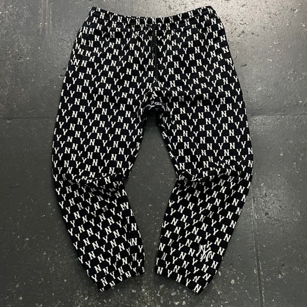 105 MLB 양키즈 모노그램 팬츠 