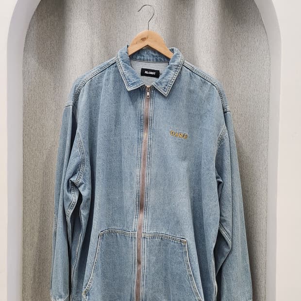 X LARGE denim jacket sizeL