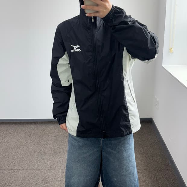 Mizuno 미즈노 블랙 화이트 배색 바람막이